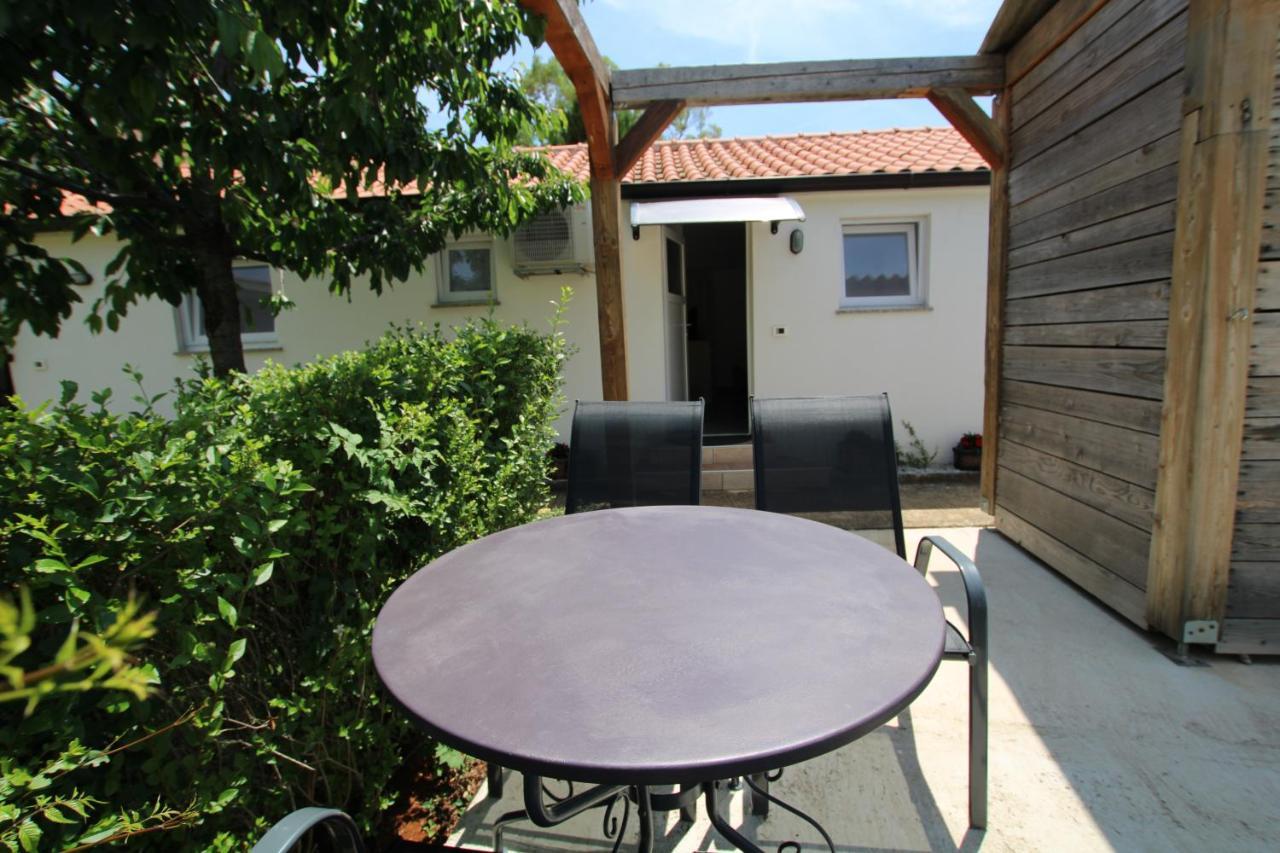 Apartments Green Garden Labinci Exterior photo