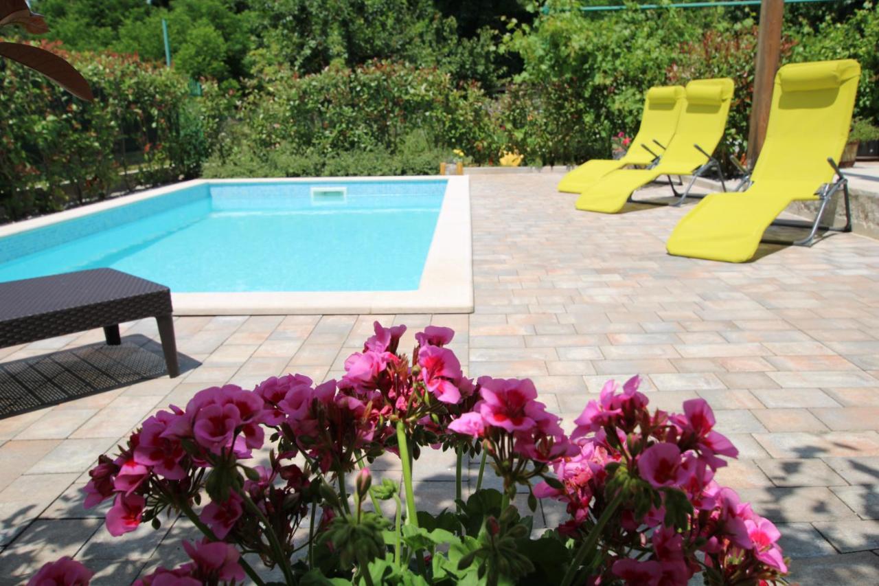 Apartments Green Garden Labinci Exterior photo
